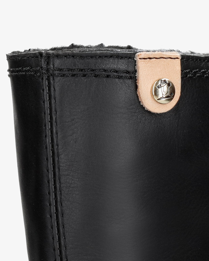 Bambina Igloo Trav botas de piel con forro interior de pelo natural. negro