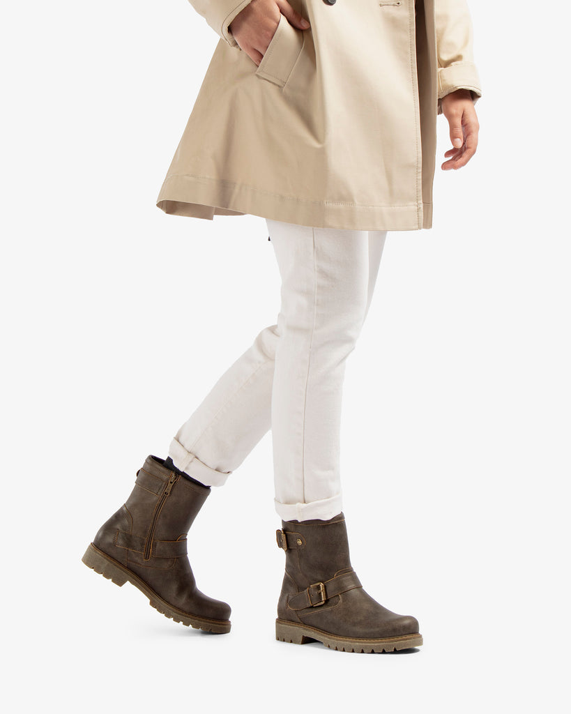 Felina botas de piel con forro interior de pelo. taupe