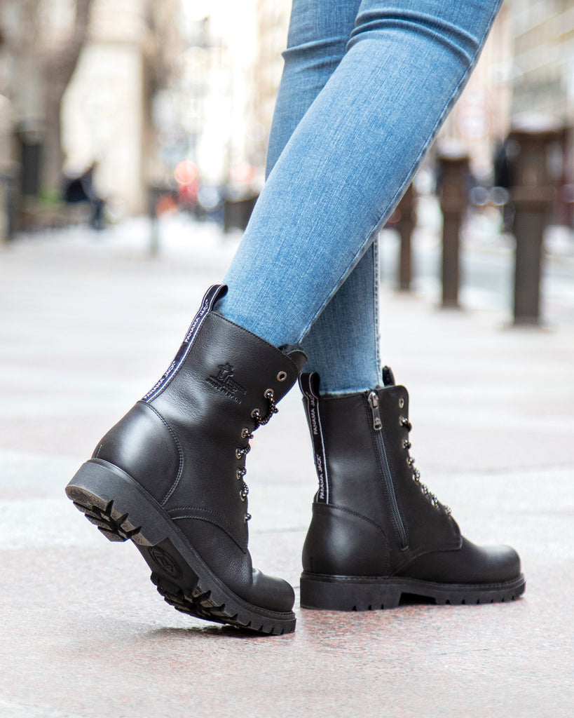 Frisia botas de piel con forro interior de pelo. negro