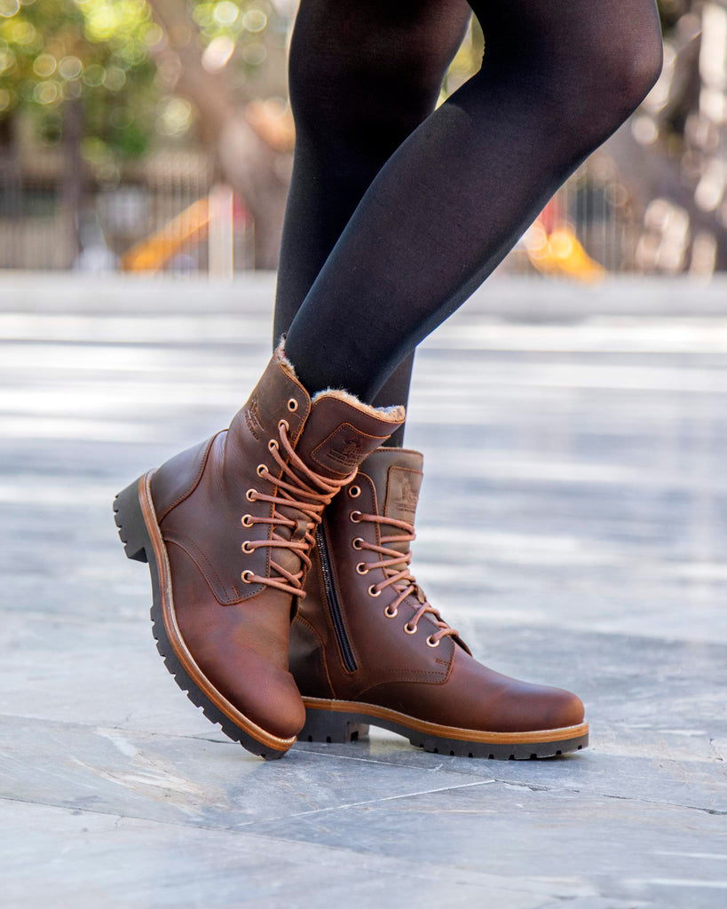 Frisia botas de piel con forro interior de pelo. cuero