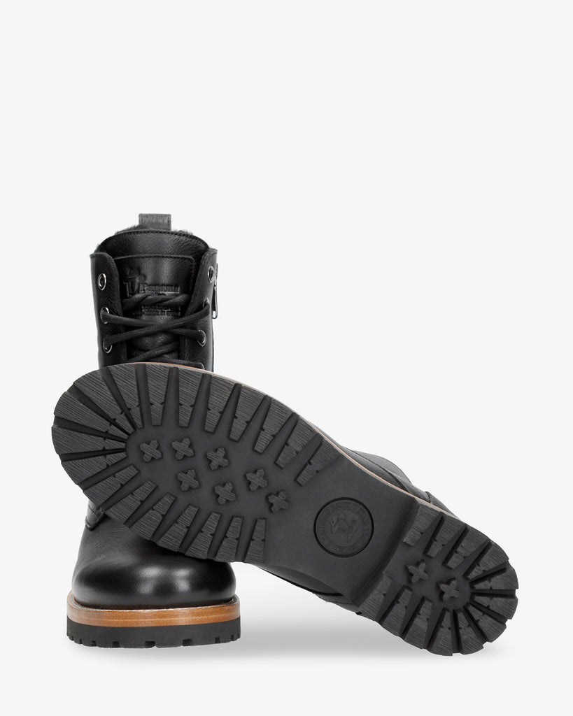 Frisia botas de piel con forro interior de pelo. negro