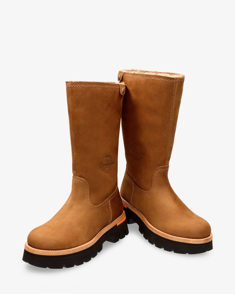 Lima botas de piel con forro interior de pelo. cuero