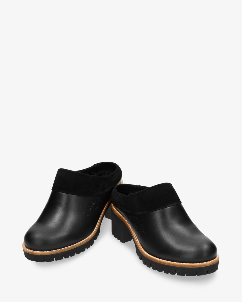 Priana Igloo zueco de piel con forro interior de pelo natural. negro