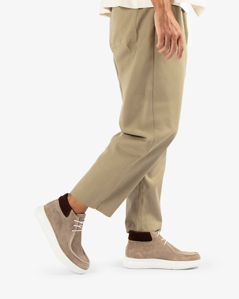 Yordan botín de piel con forro interior de piel. taupe